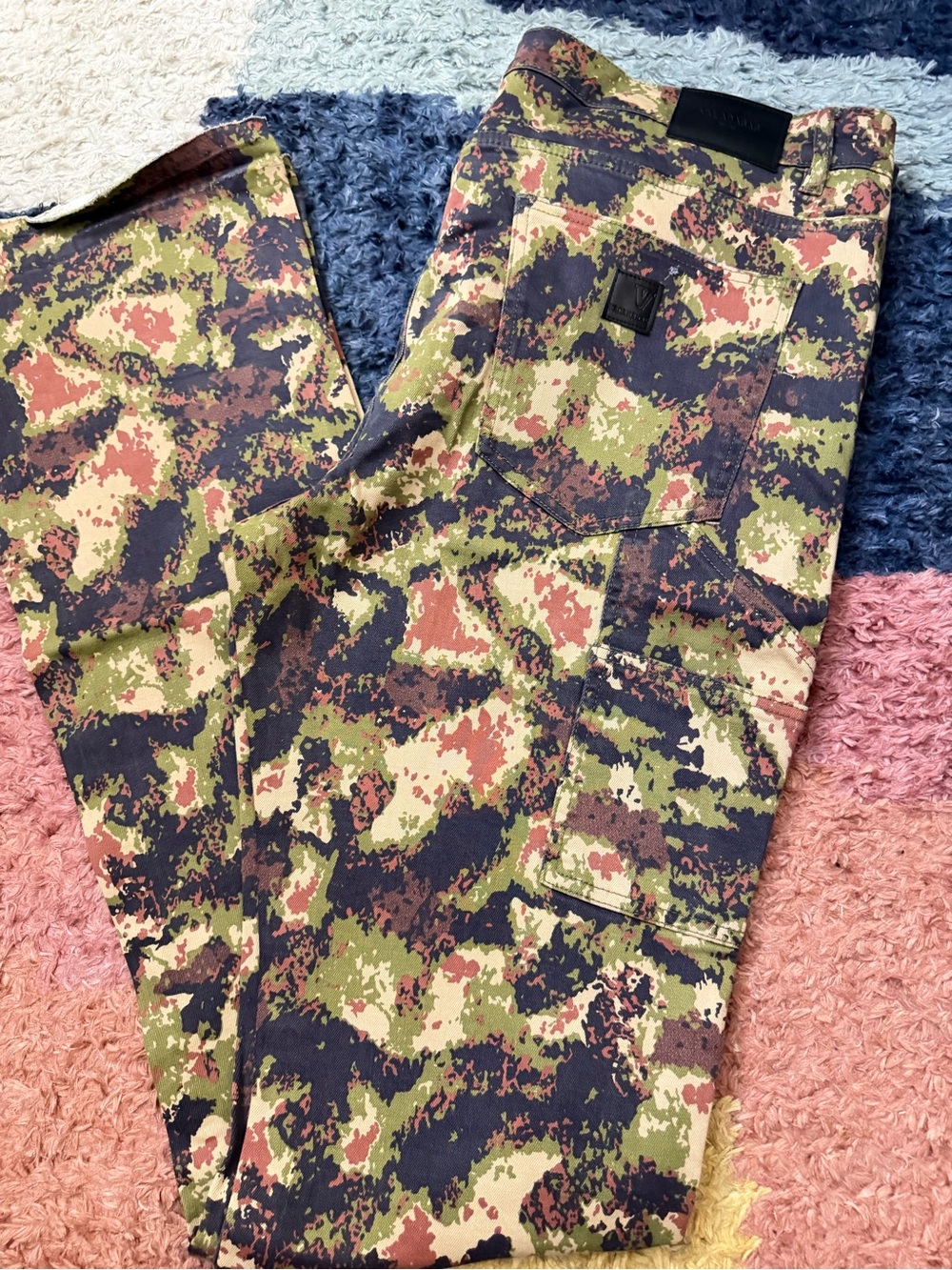 Valabasas Men's Bootcut Cargo Jeans in Green Camo